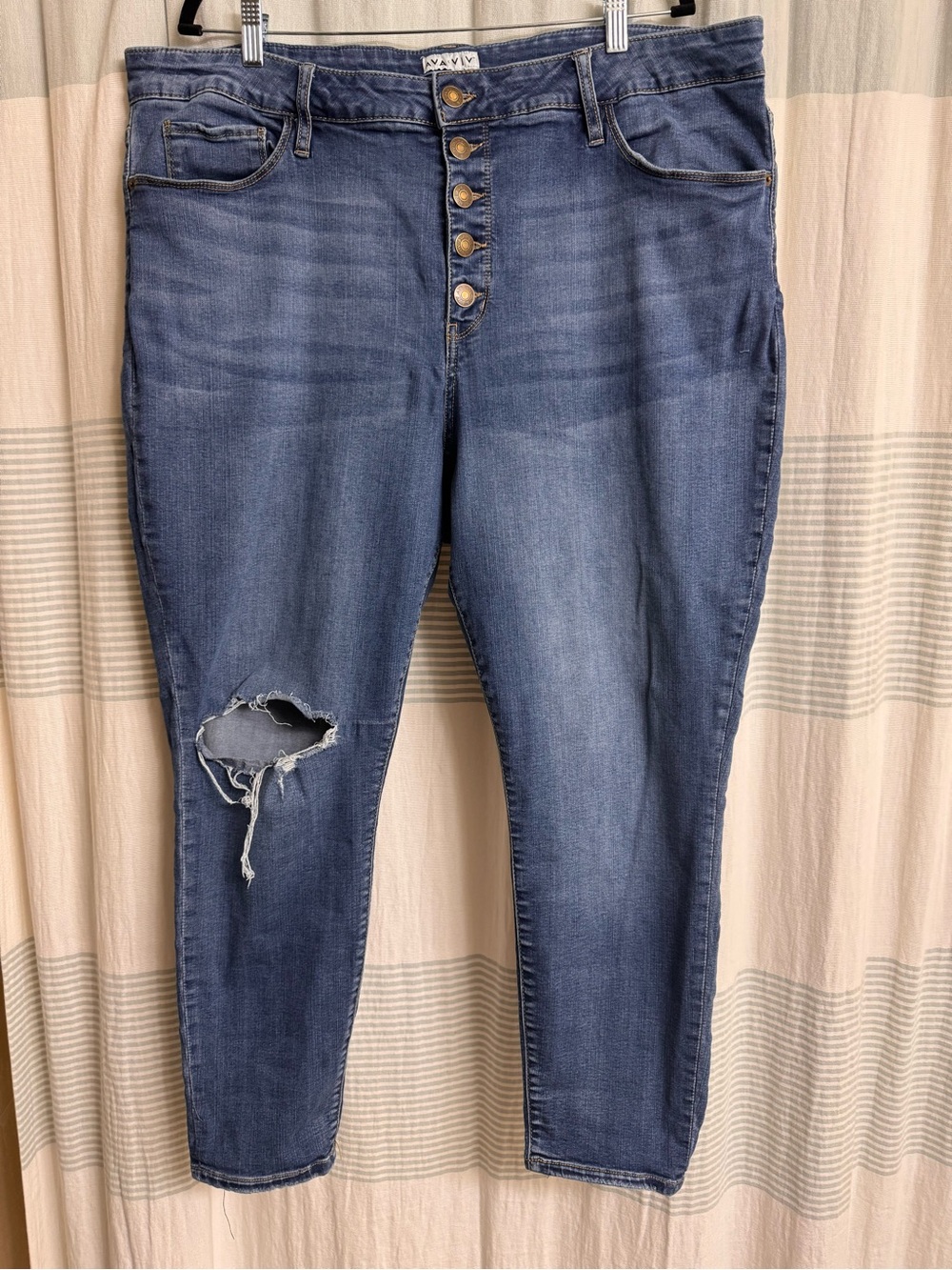 Ava & Viv Distressed Button-Fly Blue Jeans Jeggings